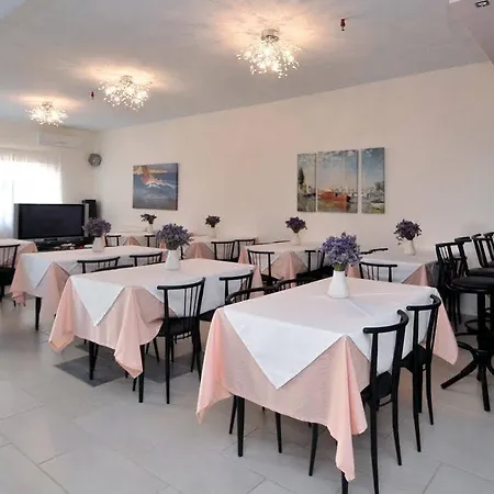 Aparthotel Anatoli 3*